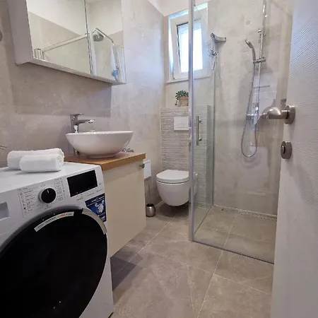 Apartment Relax And Enjoy Stobrec Split